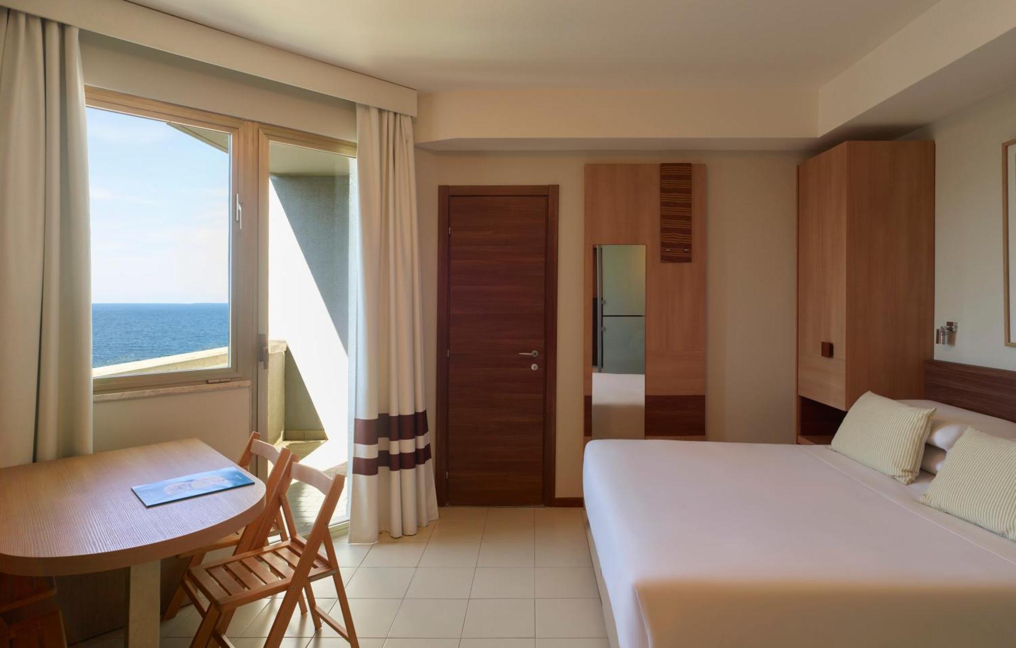 Montesilvano Marina Serena Majestic Residence חדר תמונה