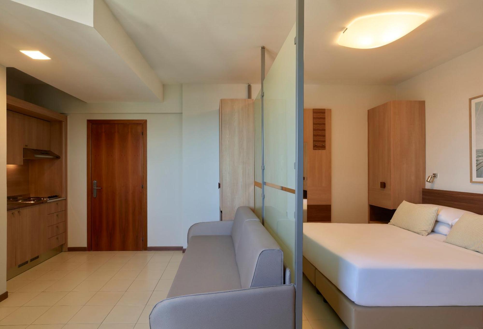 Montesilvano Marina Serena Majestic Residence חדר תמונה